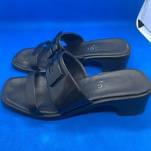 Gucci‎ black leather sandals 106 1260 34 1/2 C